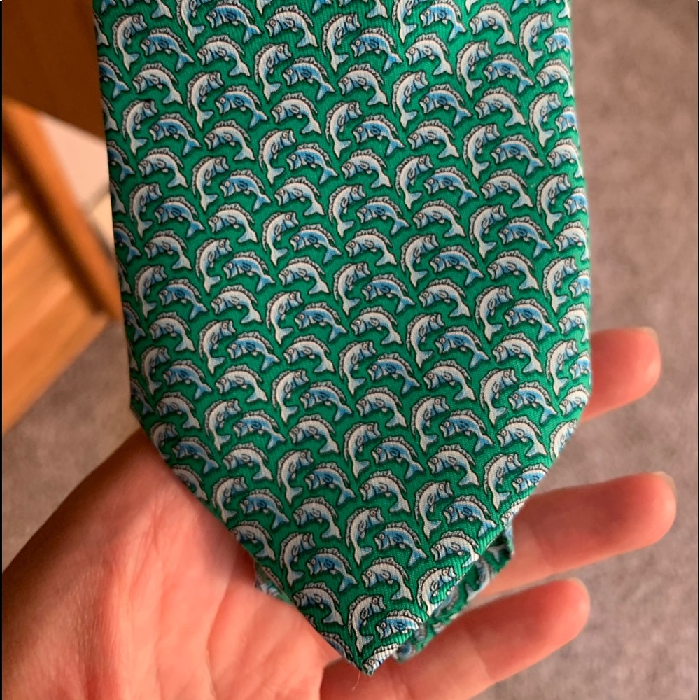 Vineyard Vines Bass Tie